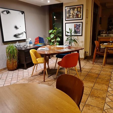Manfredi Ristorante Con Alloggio Romentino Екстериор снимка